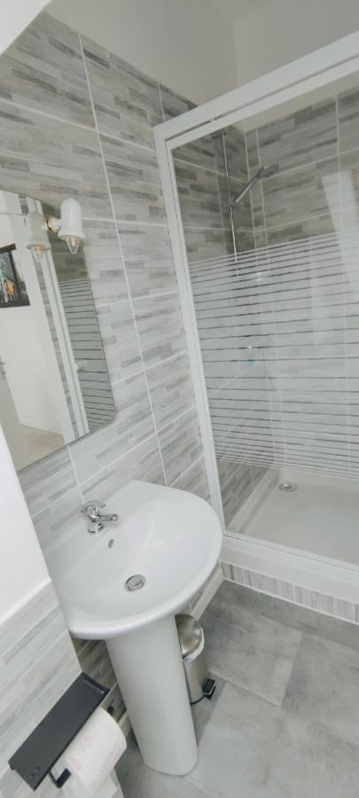 Chaleureuse Petite Maison De Bourg Beaumont-sur-Sarthe 외부 사진